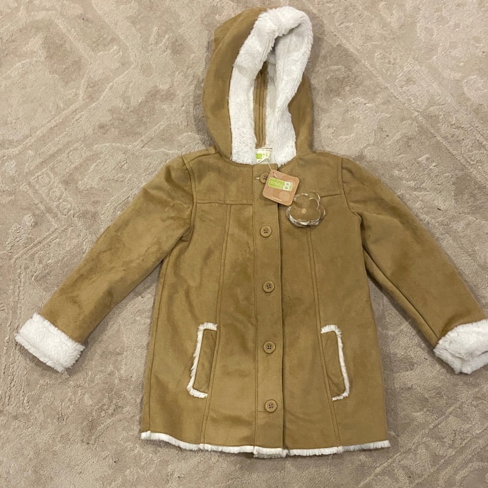 NWT Crazy 8 Tan Kids Faux Suede/ Faur Fur Coatwith White Accents Size 5